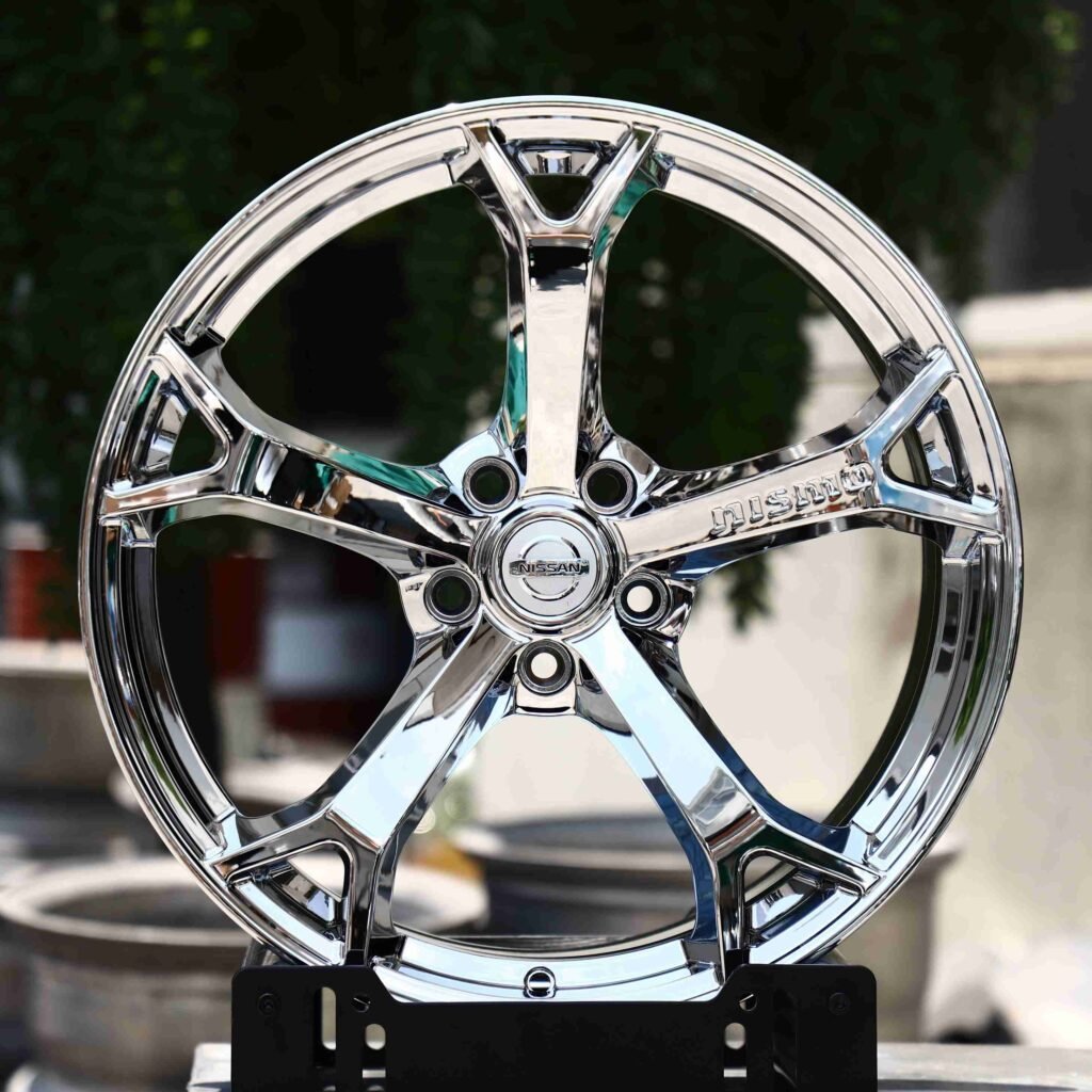 Nissan GT-R wheels – Chrome, front view