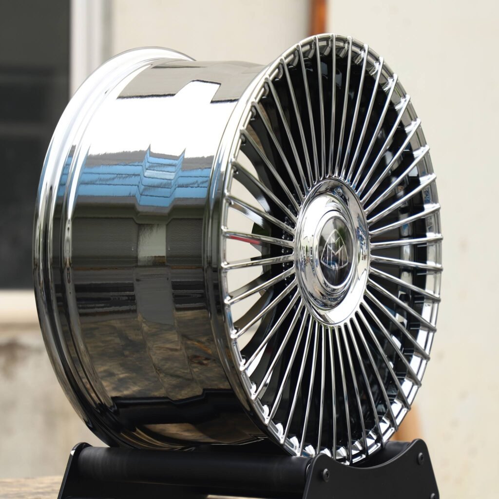 Mercedes-Benz E-Class W213 wheels – Chrome Multi-Spoke, lip and barrel detail
