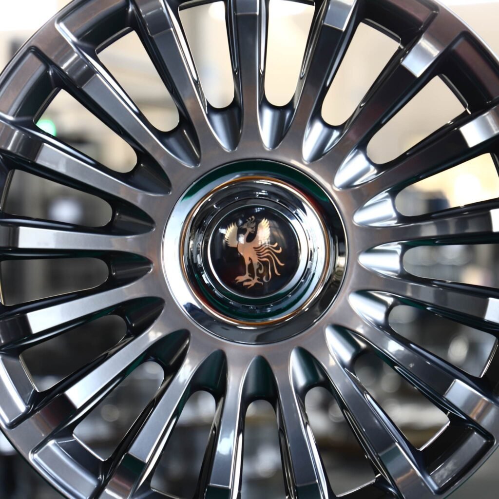 BMW M4 F82 wheels – Chrome Multi-Spoke, lip and barrel detail
