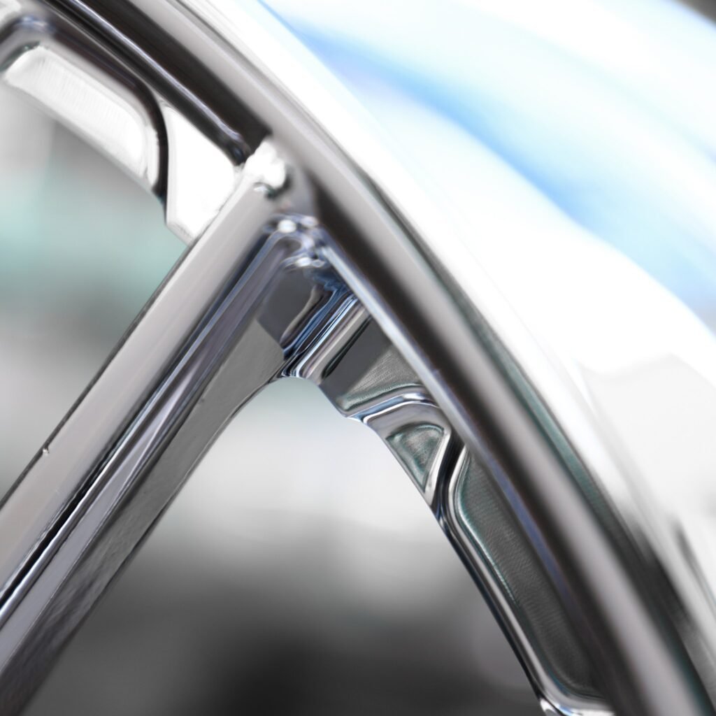 BMW M4 F82 wheels – Chrome Silver Custom, lip and barrel detail