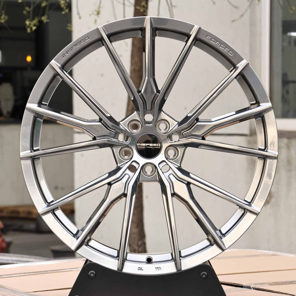Chrome Silver / Metallic Gray 5 W-Spoke Forged Wheels - Audi A6 / BMW 5 Series Fitment (5-Lug) Monoblock forged wheel