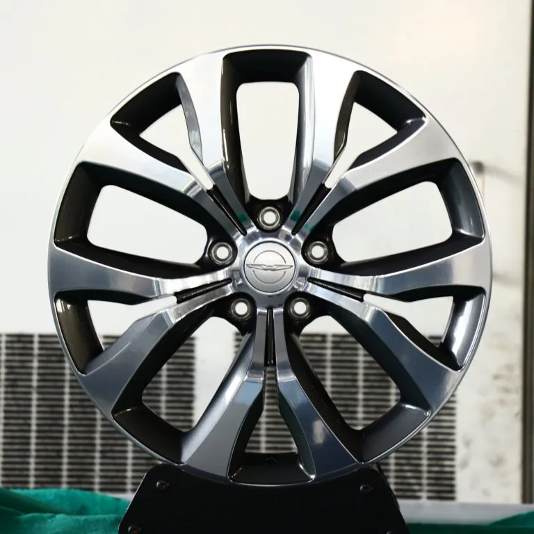 Chrysler OEM-Style Gunmetal / Machined Split Forged Wheels – Chrysler Pacifica / Town and Country, front view