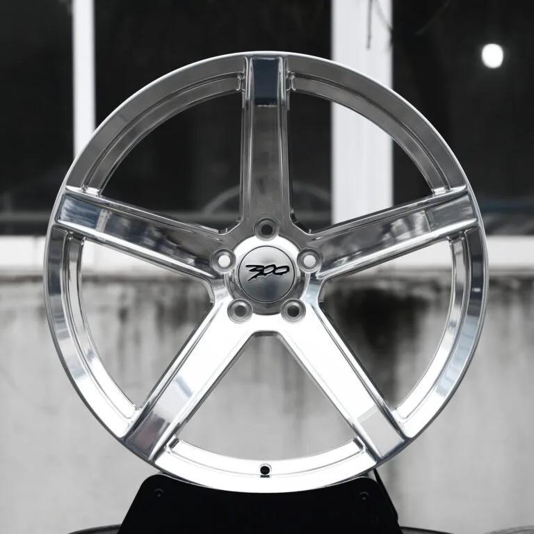 Chrysler OEM-Style Polished 5-Spoke Forged Wheels – Chrysler 300, front view