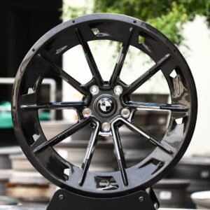 BMW M3 / M5 Forged Wheels – Gloss Black 10-Spoke Carbon Fibre