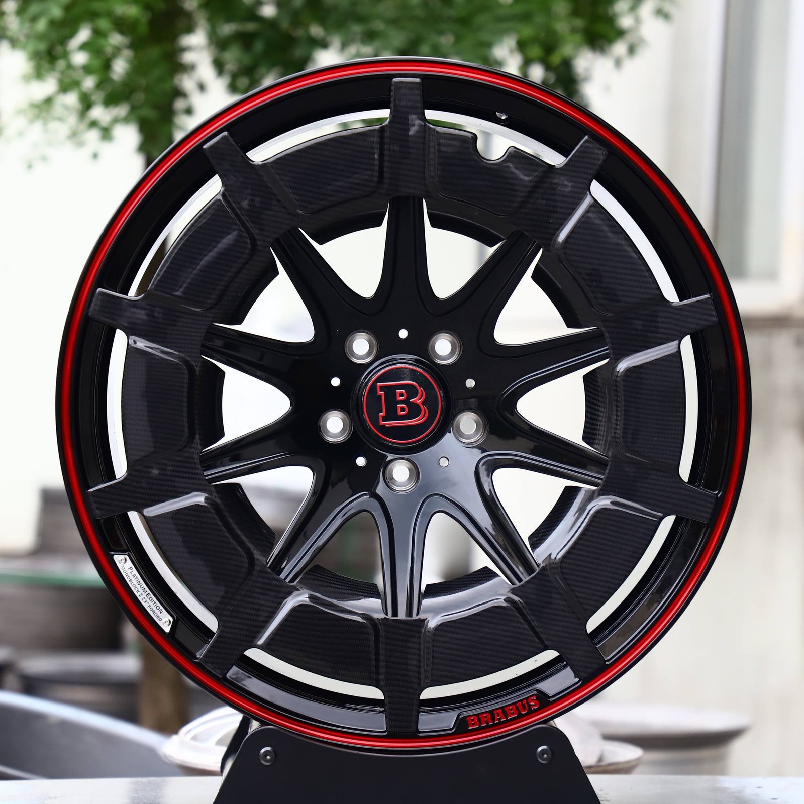 Mercedes-Benz G-Class wheels – Custom Finish 10-Spoke Carbon Fibre, front view