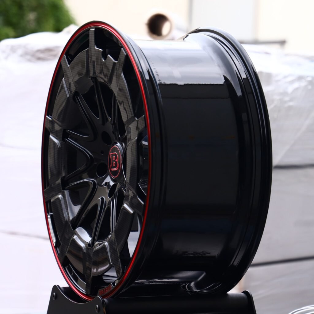 5x130 wheels – Custom Finish 10-Spoke Carbon Fibre, side view