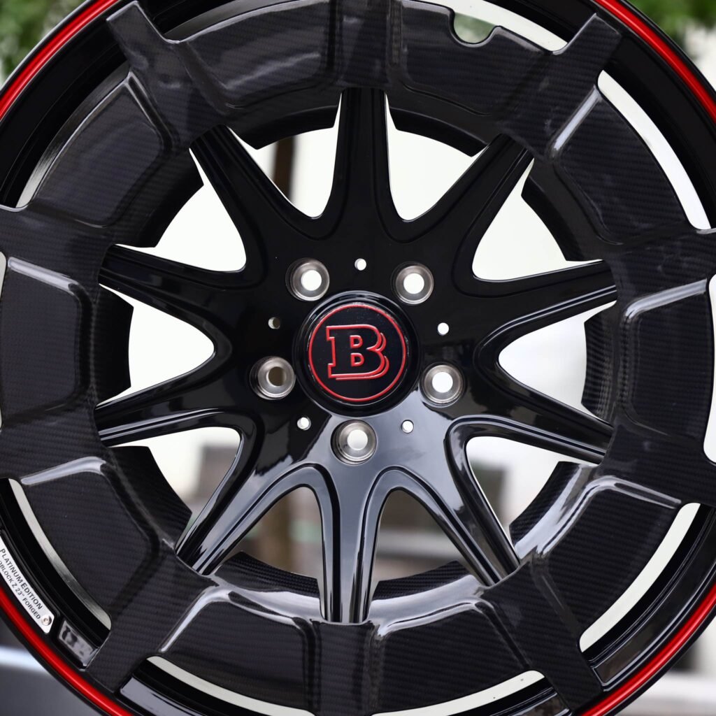 Porsche Cayenne wheels – Custom Finish 10-Spoke Carbon Fibre, lip and barrel detail