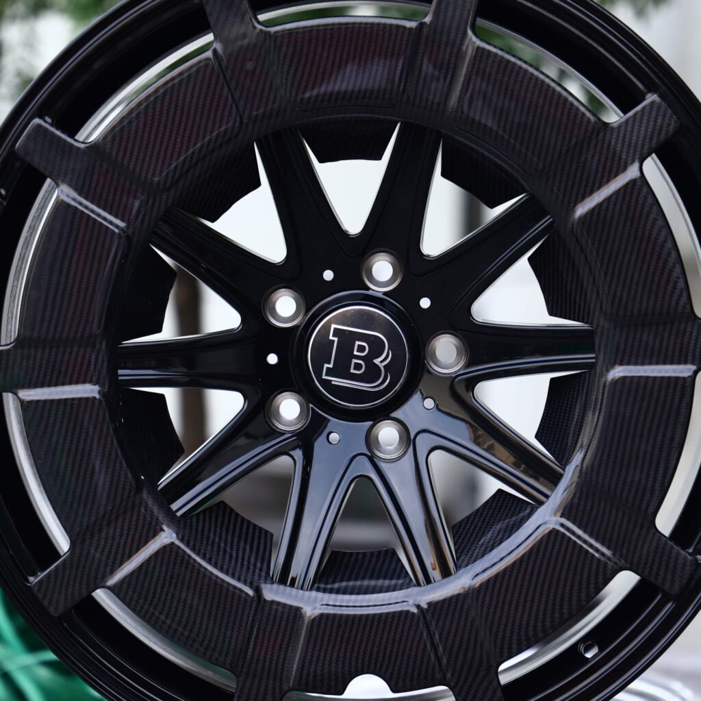 Mercedes-Benz E-Class W213 wheels – Custom Finish 10-Spoke Carbon Fibre (Brabus-Style), lip and barrel detail