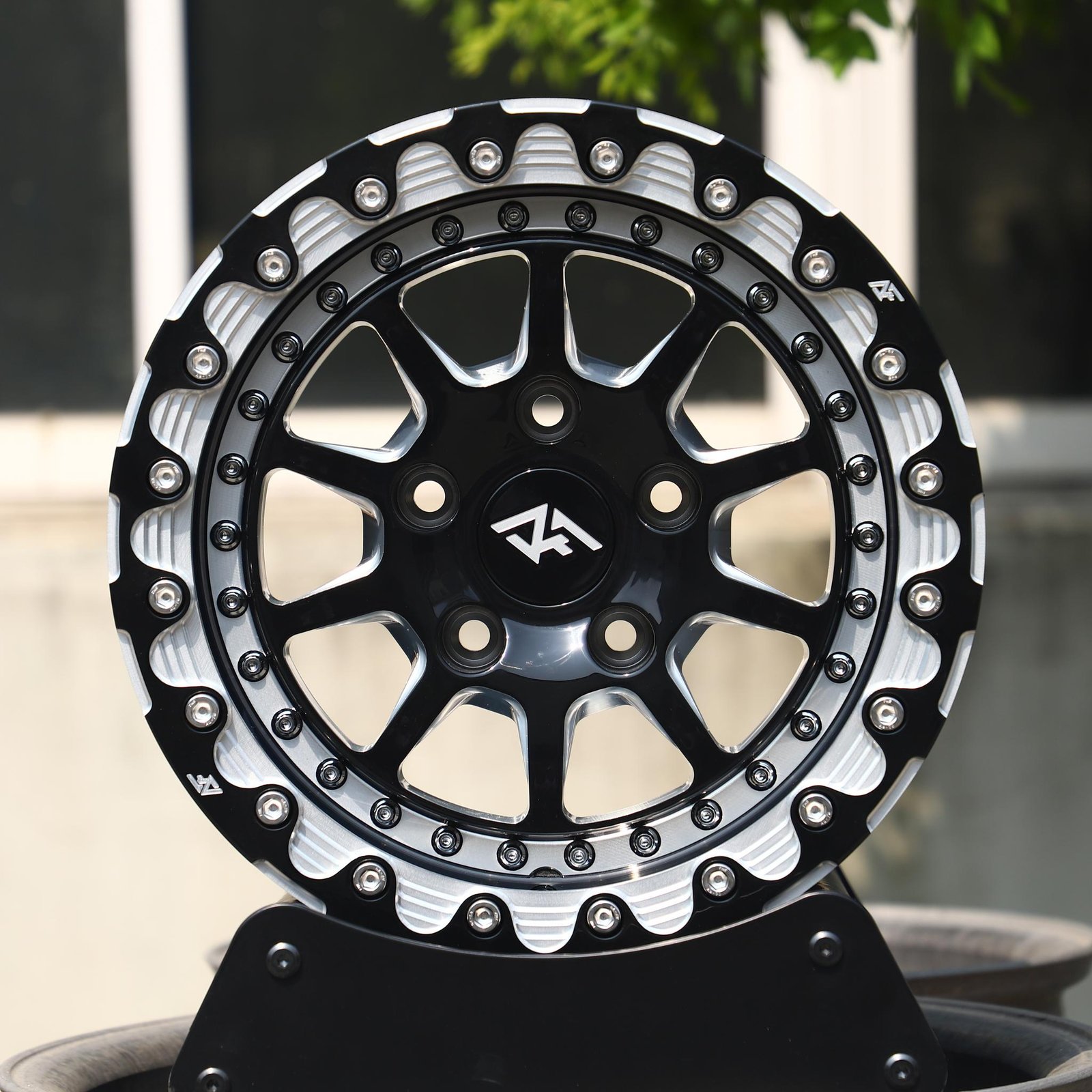 Ford Mustang wheels – 10-Spoke Mesh Mirror Milled, front view