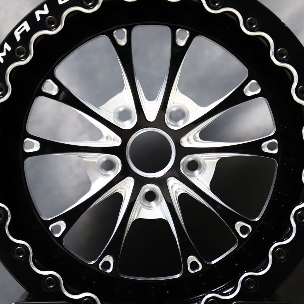 Dodge Challenger wheels – 10-Spoke Mesh Mirror Milled, lip and barrel detail