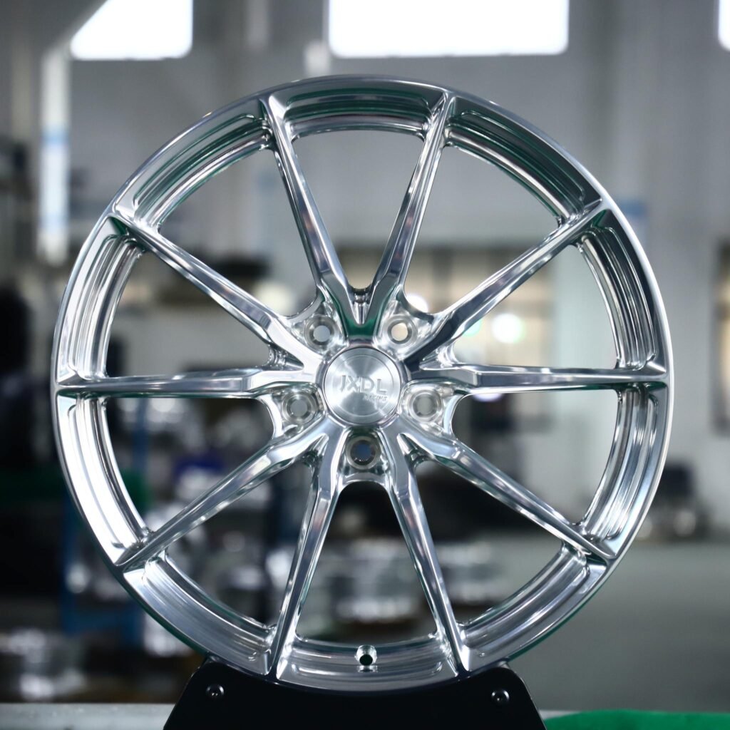 Porsche 911 wheels – Custom Finish 10-Spoke Mirror Polished, front view