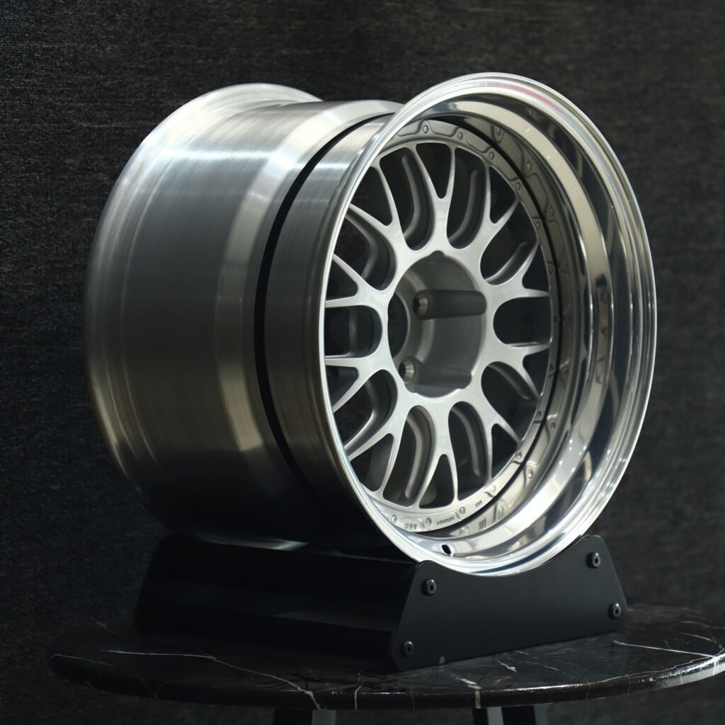 Porsche 911 wheels – Custom Finish 2-Piece 10 Y-Spoke Deep Lip, angled view