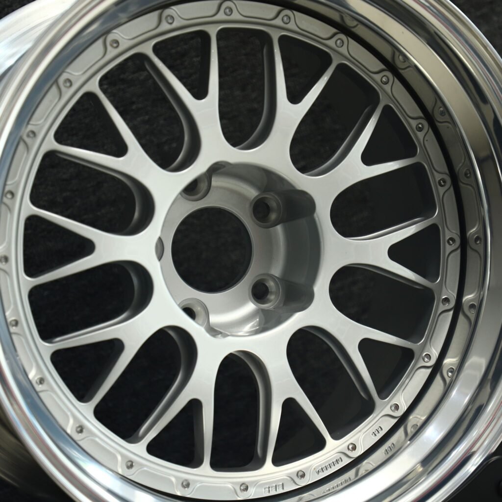 BMW M4 F82 wheels – Custom Finish 2-Piece 10 Y-Spoke Deep Lip, lip and barrel detail