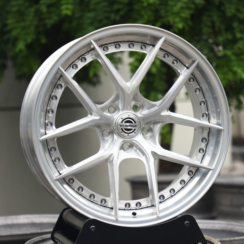 Audi A6 wheels – Custom Finish 2-Piece 5 Y-Spoke, front view