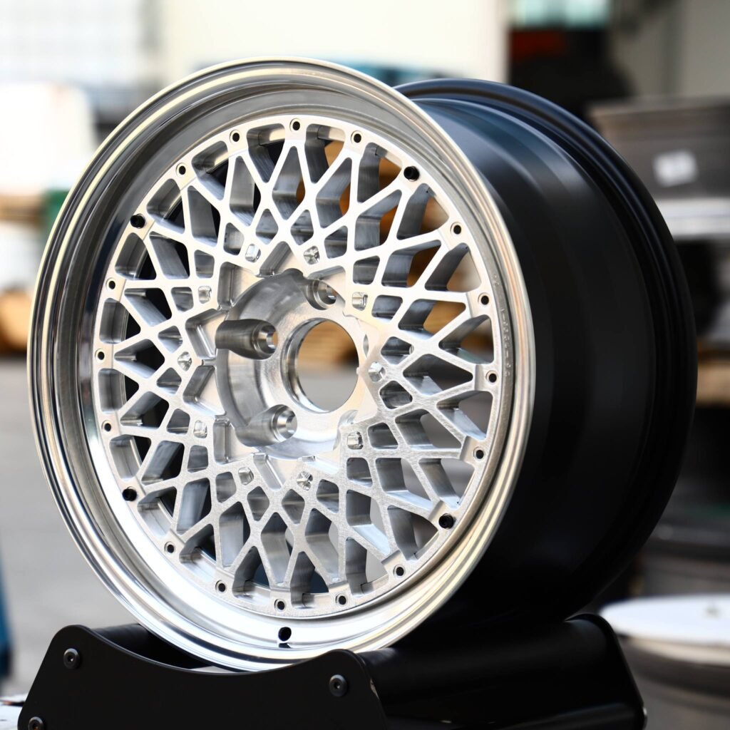 BMW 5 Series wheels – Custom Finish 2-Piece Deep Lip, angled view