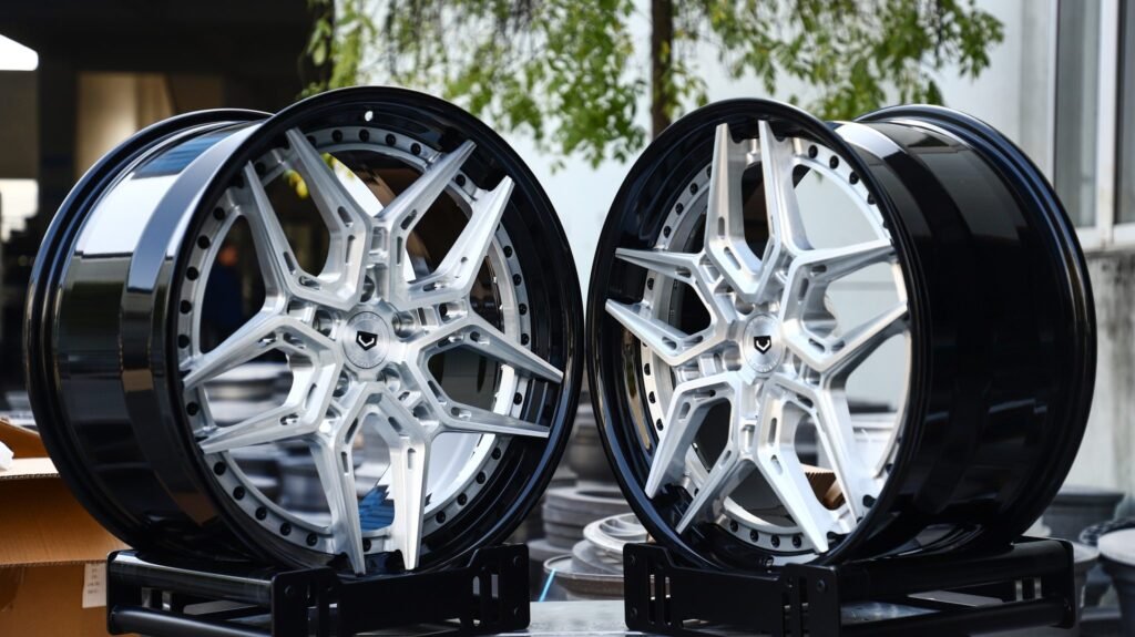 Custom Finish 2-Piece Forged Wheels - Audi A6 / BMW 5 Series Fitment (5-Lug) – Design 2 2-Piece forged wheel