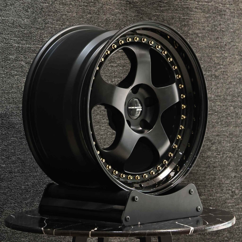 Custom Finish 2-Piece Riveted Forged Wheels - Audi A6 / BMW 5 Series Fitment (5-Lug) view 3