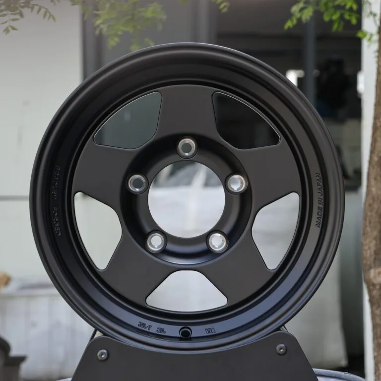 Toyota 4Runner wheels – Custom Finish 5-Spoke Deep Lip, front view