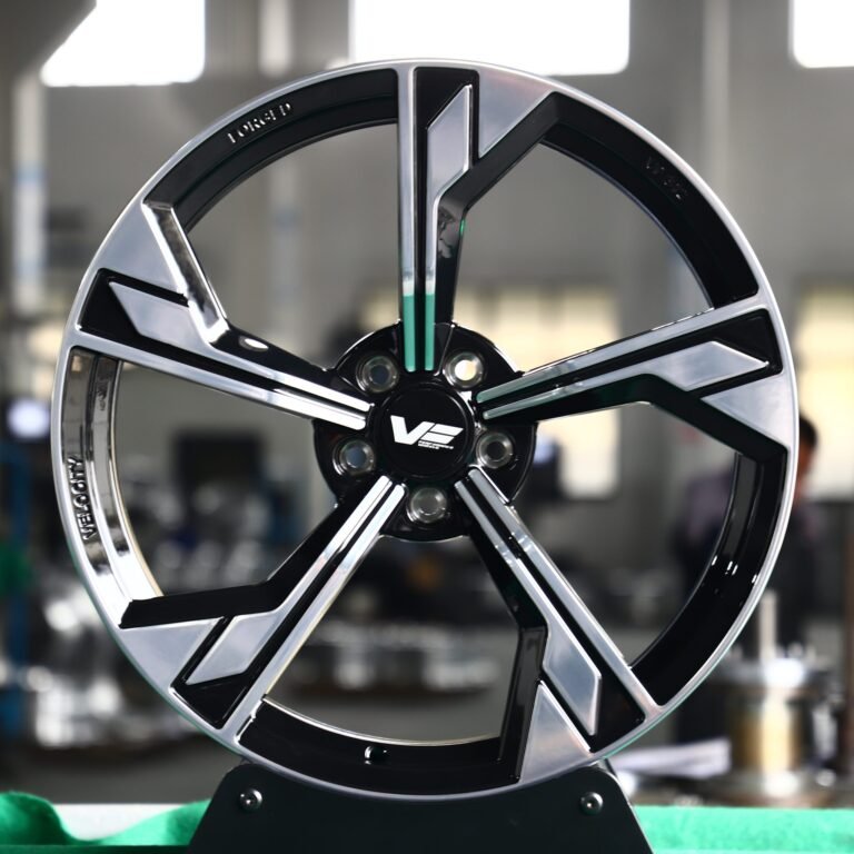Porsche 911 wheels – Custom Finish 5-Spoke Directional Milled Machined Face, front view