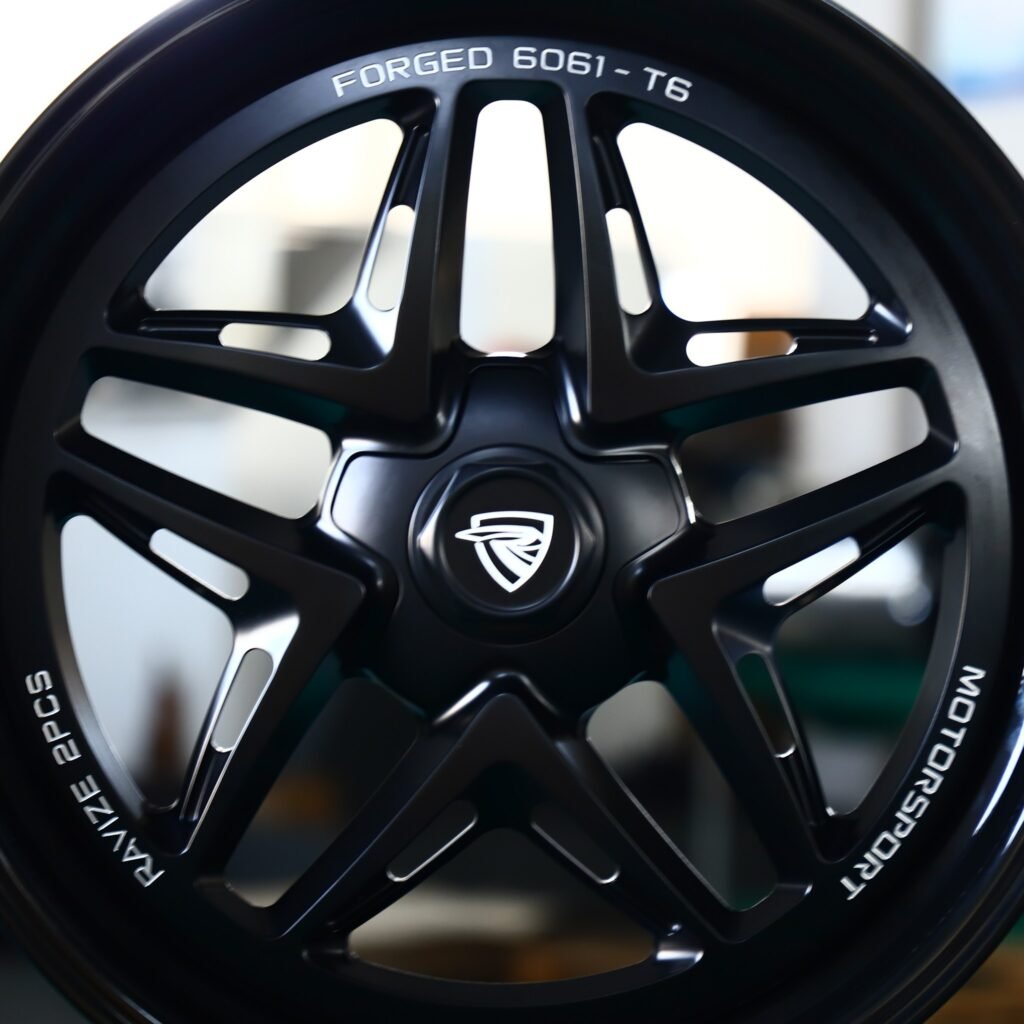 Jeep Gladiator wheels – Custom Finish 5 Y-Spoke Side-Milled Mirror Milled, lip and barrel detail