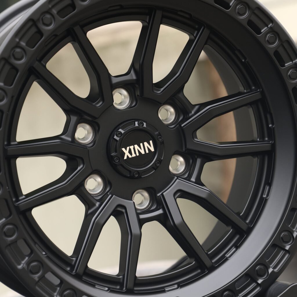 Chevrolet Silverado 1500 wheels – Custom Finish 6 V-Spoke Exposed Bolt Detail, lip and barrel detail