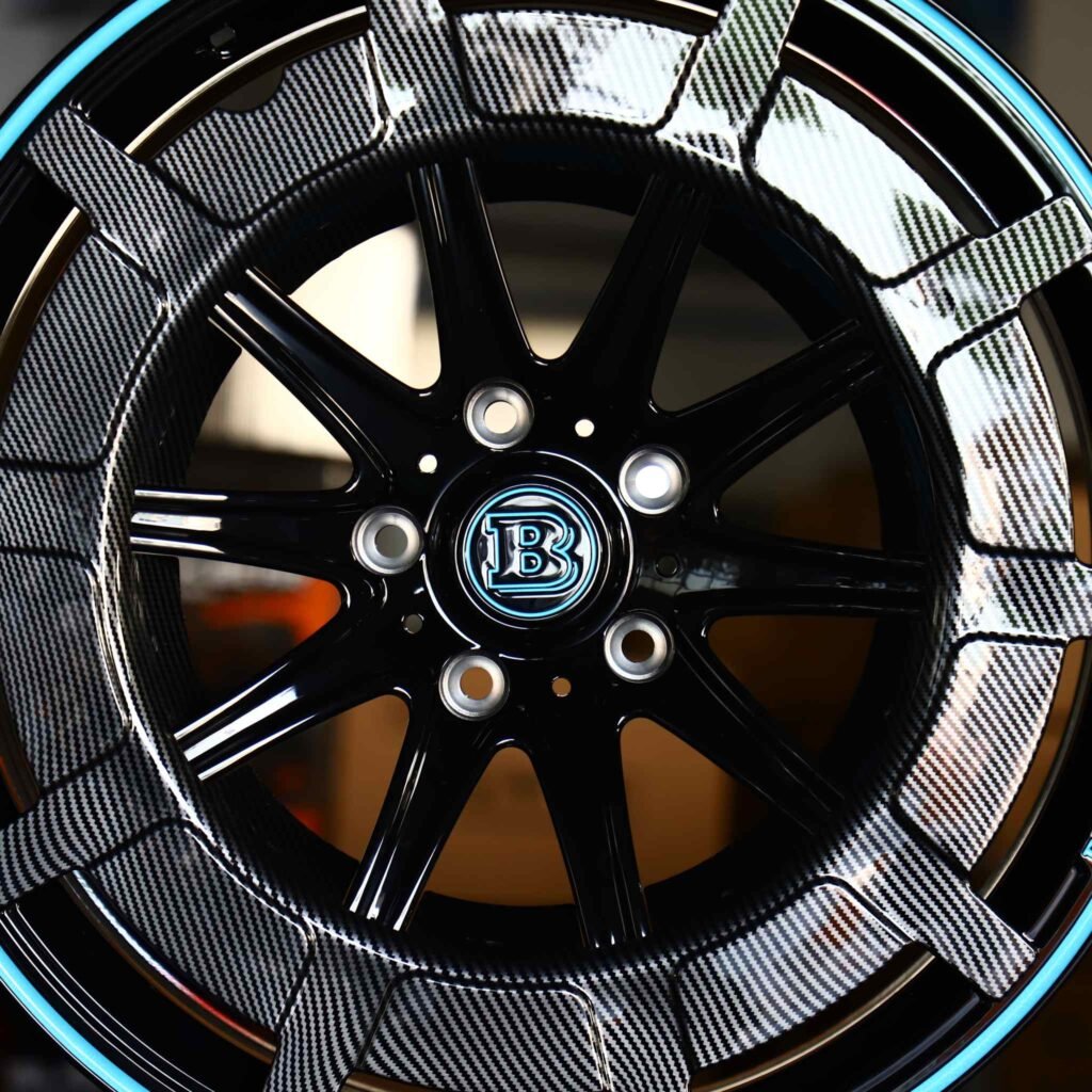 Audi Q7 wheels – Custom Finish Carbon Fibre, lip and barrel detail