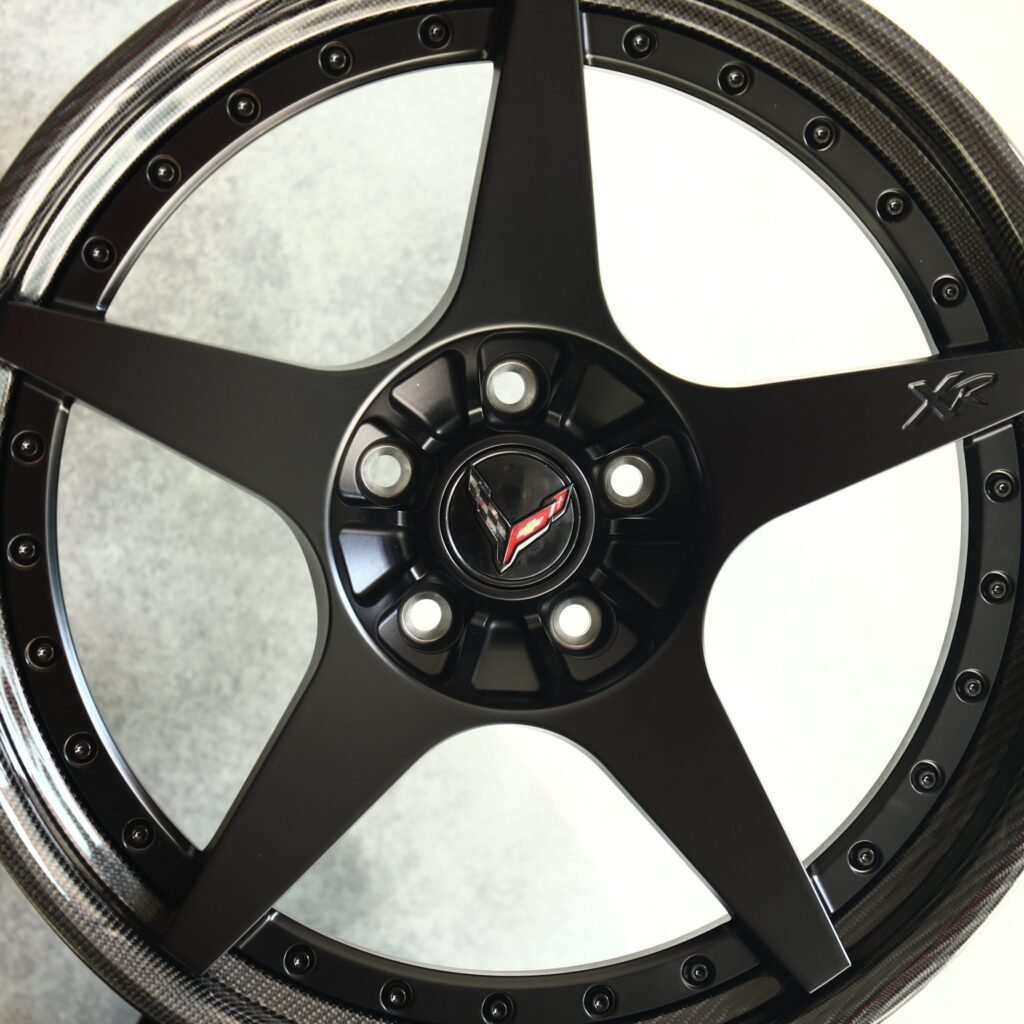 Chevrolet Camaro 5th Gen wheels – Custom Finish Deep Lip Carbon Fibre (Corvette OEM-Style), lip and barrel detail