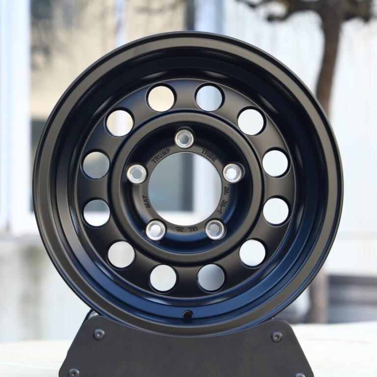 Toyota 4Runner wheels – Custom Finish Deep Lip Full-Face, front view