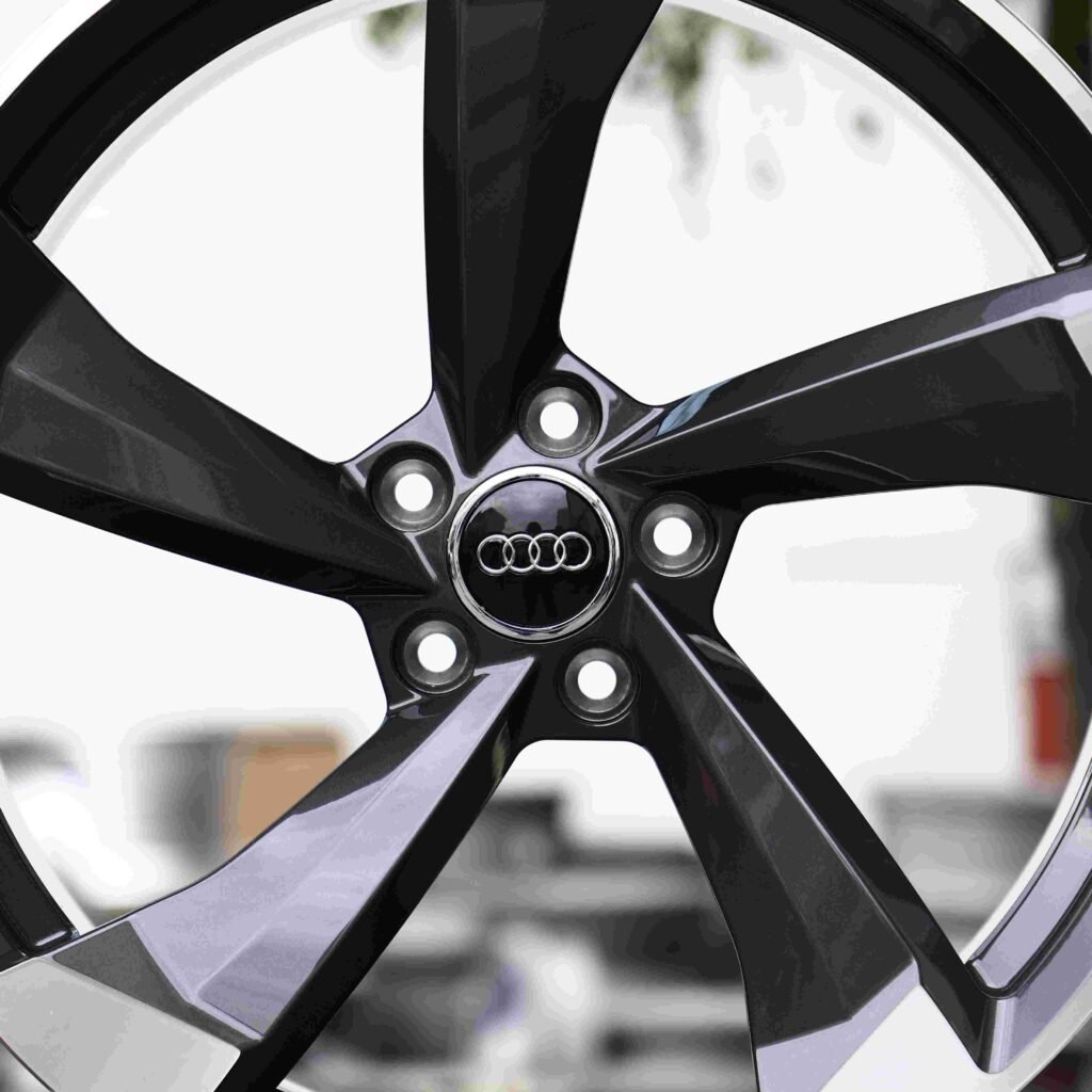 Audi RS3 8Y wheels – Custom Finish Directional Milled Machined Face, lip and barrel detail