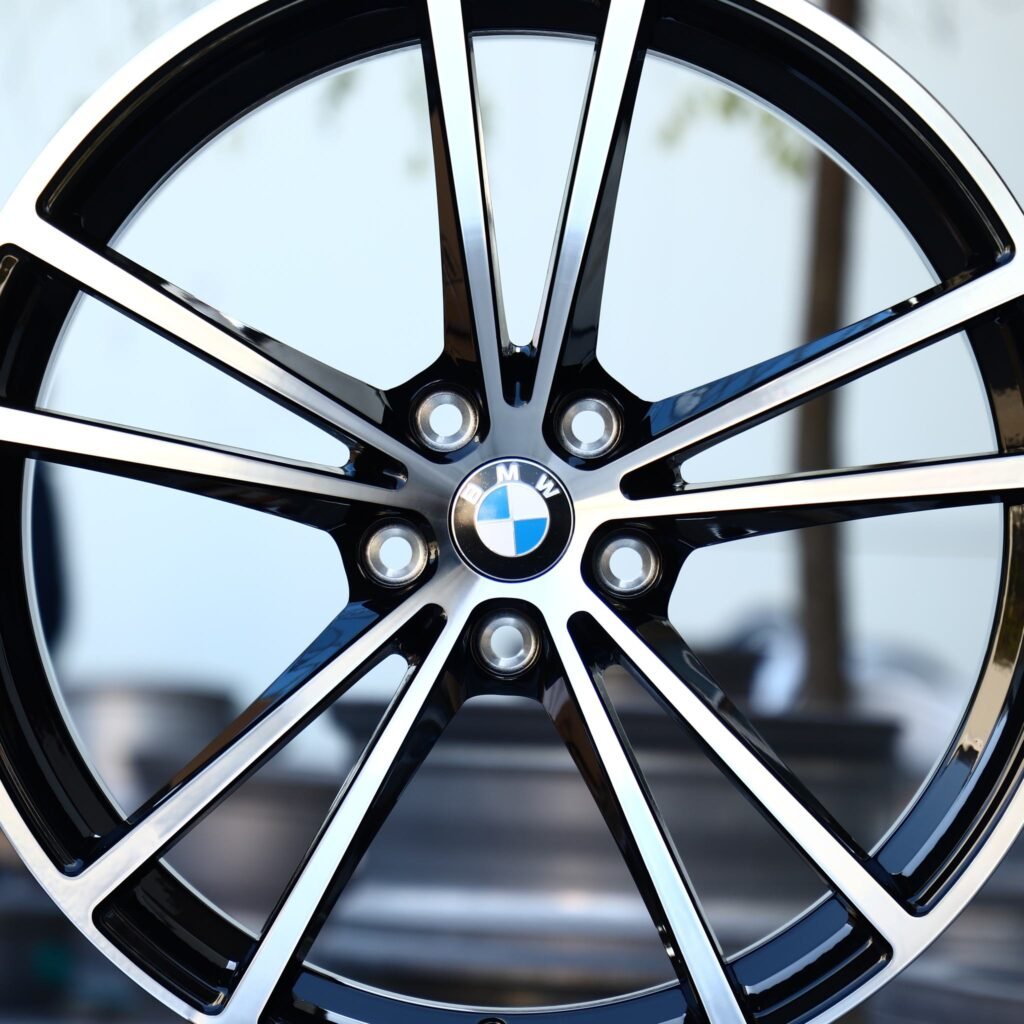 Tesla Model 3 wheels – Custom Finish Double 5-Spoke Machined Face, lip and barrel detail