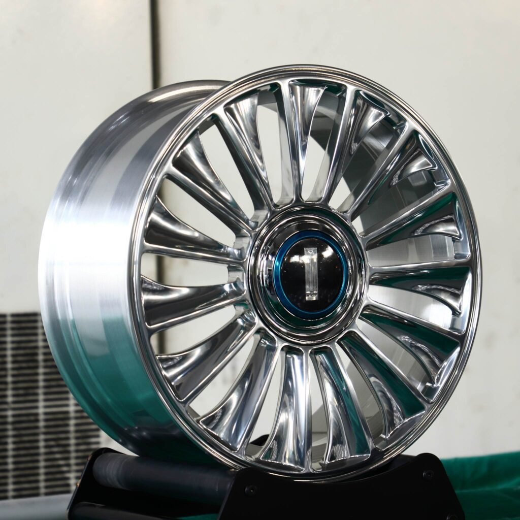 BMW X3 wheels – Custom Finish Fan Spoke Directional Milled Mirror Polished, angled view