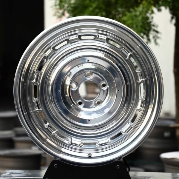 Porsche 911 wheels – Polished Full-Face Deep Lip Mirror Polished, front view