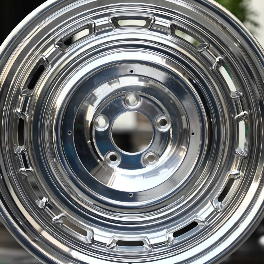 Mercedes-Benz E-Class W213 wheels – Custom Finish Full-Face Deep Lip Mirror Polished, lip and barrel detail