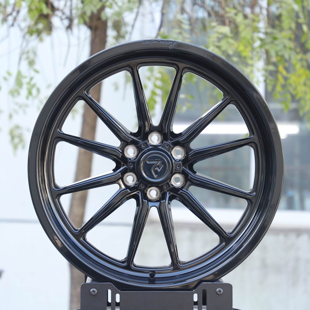 Toyota 4Runner wheels – Custom Finish H-Type Deep Lip, front view