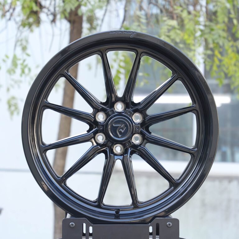 Toyota 4Runner wheels – Custom Finish H-Type Deep Lip, front view
