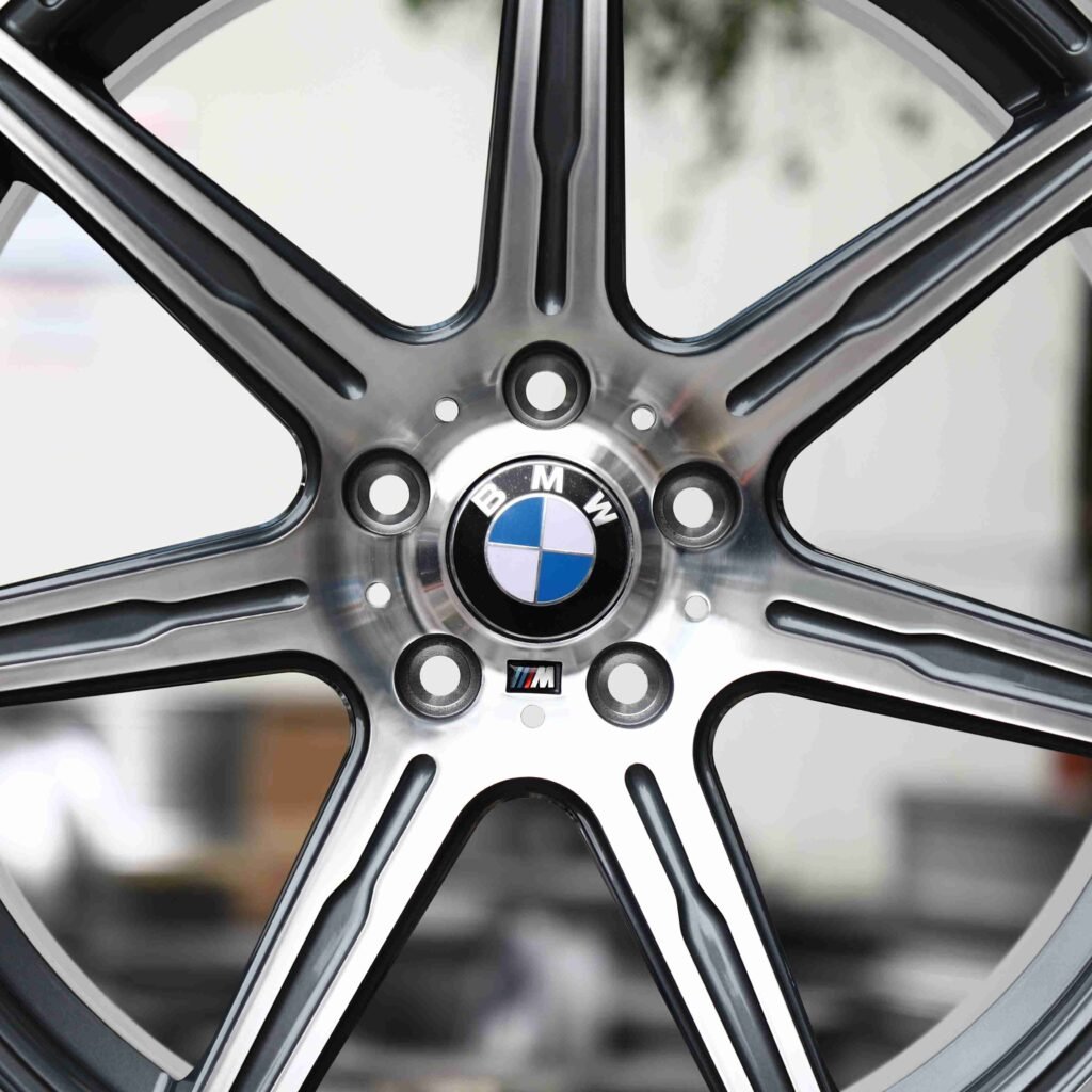 Audi A4 B9 wheels – Custom Finish Machined Face (BMW OEM-Style), lip and barrel detail