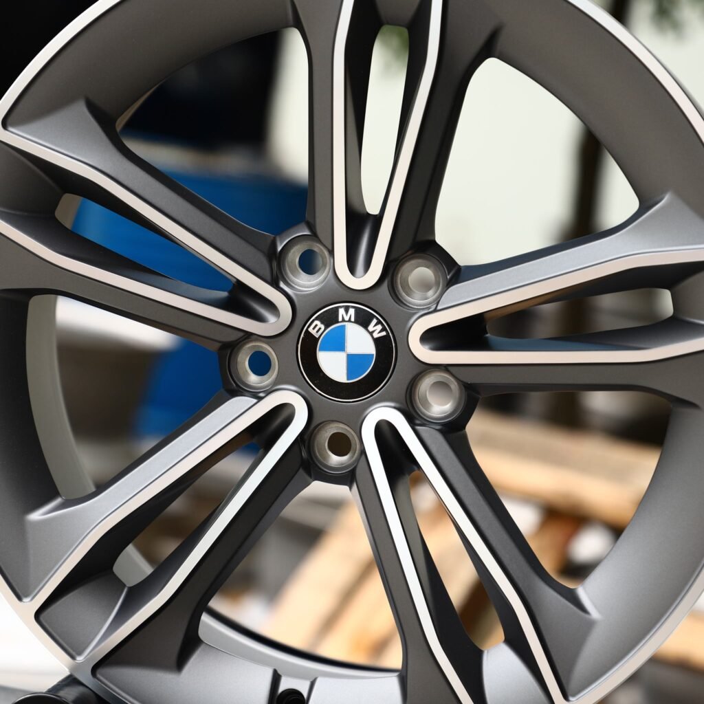 BMW M4 F82 wheels – Custom Finish Machined Face, lip and barrel detail