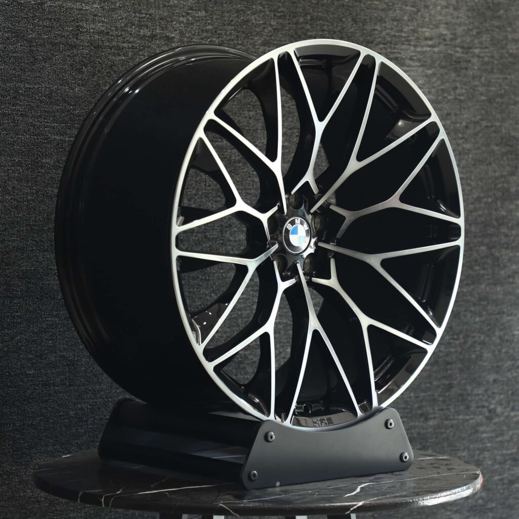 5x114.3 wheels – Finish Machined Face (Vossen HF-2-Style), side view