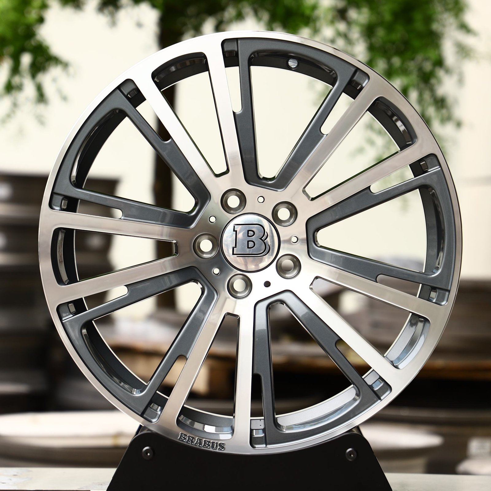 Mercedes-Benz G-Class W463 wheels – Custom Finish Machined Face (Brabus-Style), front view