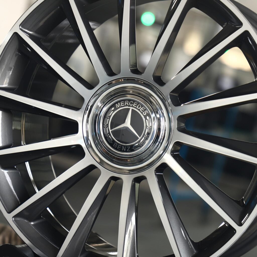 Mercedes-Benz C-Class W206 wheels – Custom Finish Machined Face, lip and barrel detail