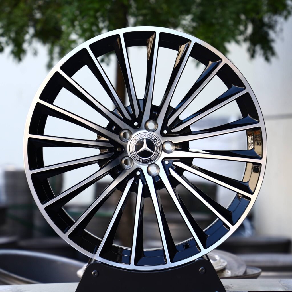 Mercedes-Benz E-Class wheels – Custom Finish Multi-Spoke Machined Face, front view
