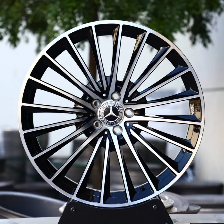 Mercedes-Benz E-Class wheels – Custom Finish Multi-Spoke Machined Face, front view