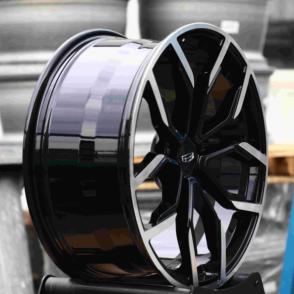 Custom Finish Petal Machined Face Forged Wheels - Geely Xingyue / Geely Emgrand Fitment (5-Lug) view 3