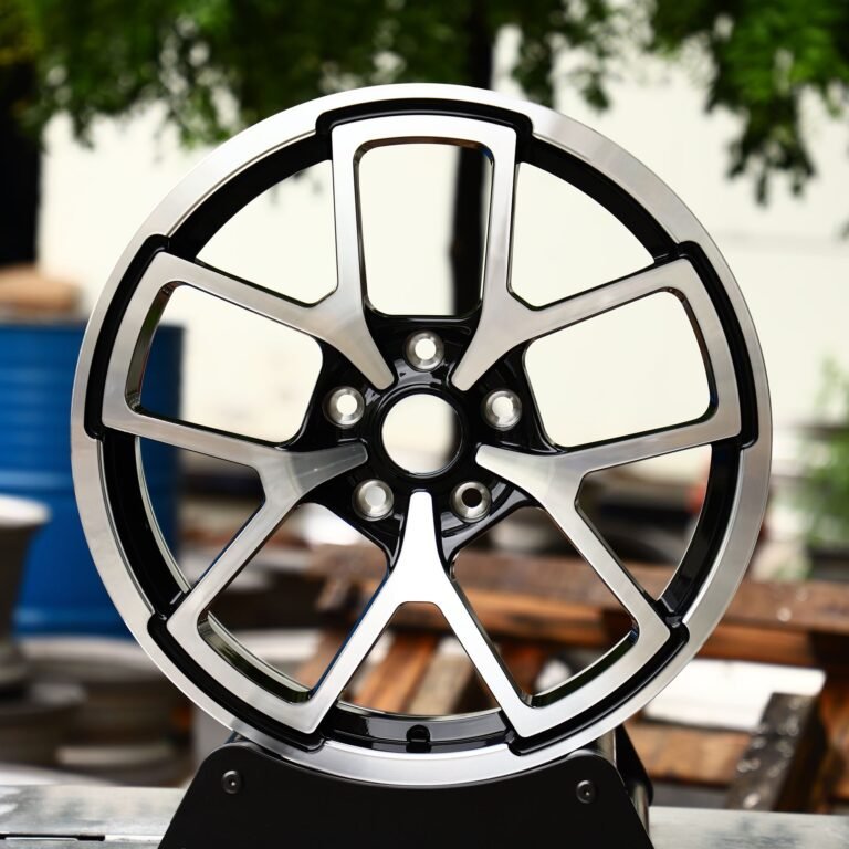 Porsche 911 wheels – Custom Finish Petal Machined Face, front view
