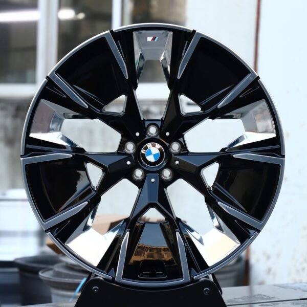 BMW M3 wheels – Black / Machined Split Machined Face, front view