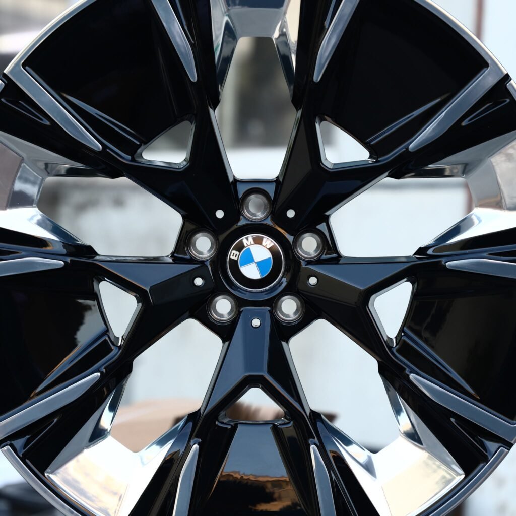 BMW M4 F82 wheels – Custom Finish Split Machined Face, lip and barrel detail