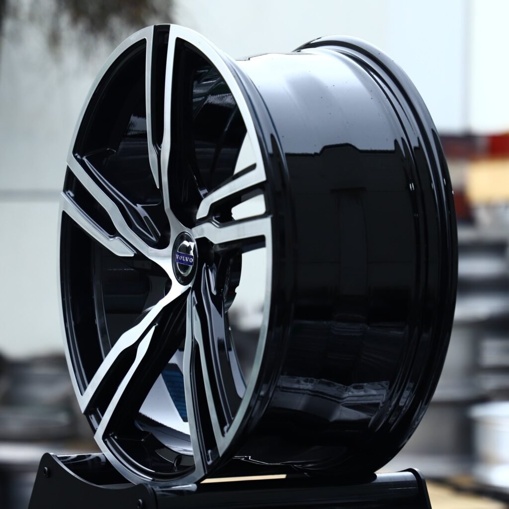 5x130 wheels – Custom Finish Split Machined Face, side view