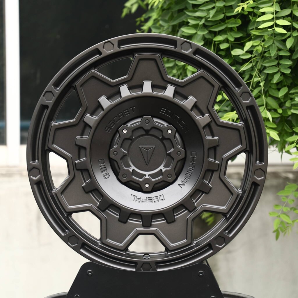 GWM Poer wheels – Matte Gunmetal Gear Full-Face (Deepal OEM-Style), front view