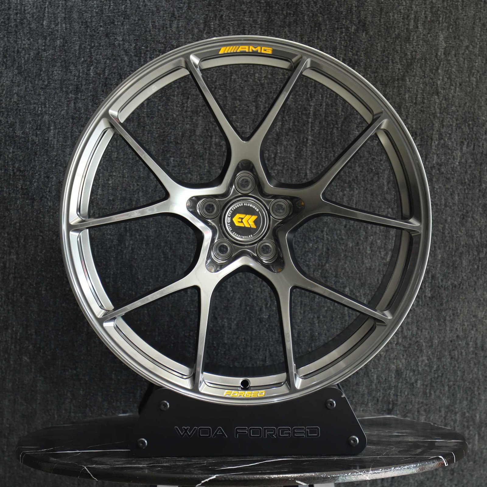 Mercedes-Benz E-Class wheels – ECC Metallic Gray 5 Y-Spoke, front view