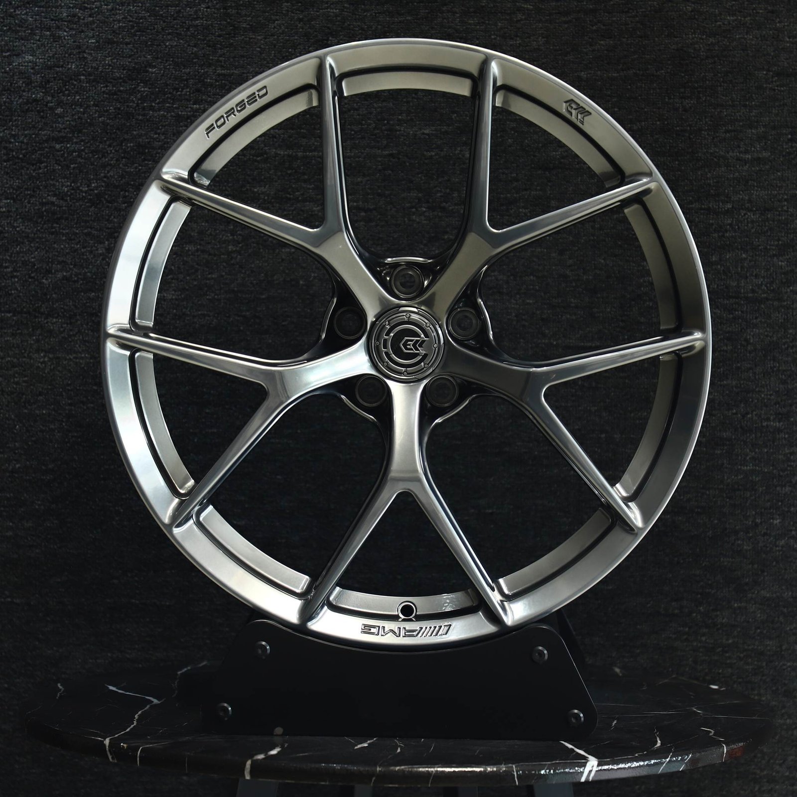 Porsche 911 wheels – ECC Metallic Gray 5 Y-Spoke, front view